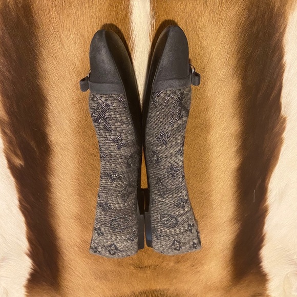 ✅SOLD Louis Vuitton - Picture 2 of 9